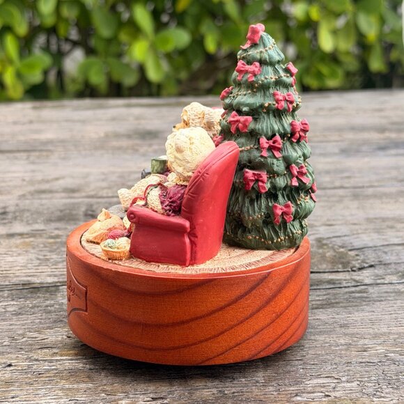 Robert Raikes Santa & Mrs Claus Bears Music Box Plays Here Comes Santa Claus Vtg - Picture 11 of 13